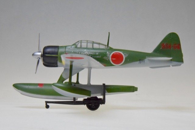 A6M2-N "Rufe" (Hasegawa 1/72)
This is the Hasegawa 1/72 A6M2-N “Rufe”, a float plane based on the Zero and built by Nakajima. This type was used throughout the Pacific theater during WW2.
