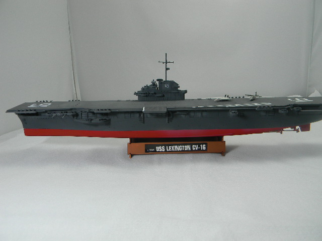 USS Lexington (Dragon 1/700)
