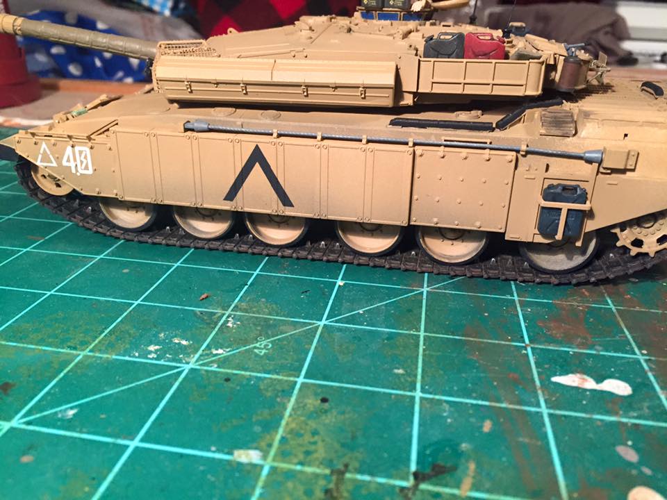 Challenger 1 Mk.3 (Tamiya 1/35)
This is the desert version from Operations Granby/Desert Sabre in 1991. Royal Scots Dragoon Guards.
