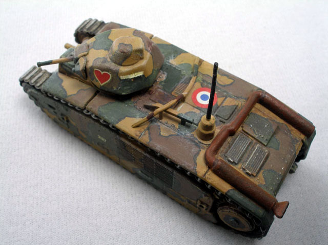Char B.1 (1/72 Revell Germany) 
It was built straight out of the box. The camouflage was handpainted with the help of a 0.05 black ink pen.
