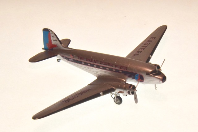 DC-3, Eastern Airlines (Minicraft 1/144)
