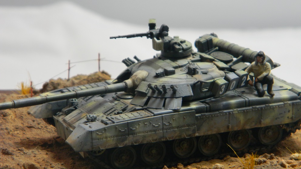 T-80UV (ModelCollect 1/72)
AK Russian colors used for camouflage.
