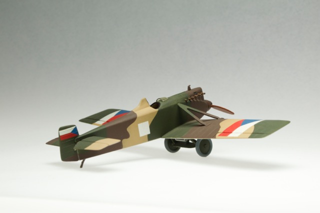 AVIA BH-3 (KP 1/72)
Markings are from the Military Flying School, Cheb, Czechoslovakia, 1921.
