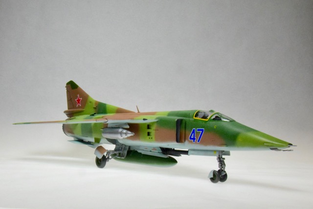 MiG 27 (Esci 1/48)
