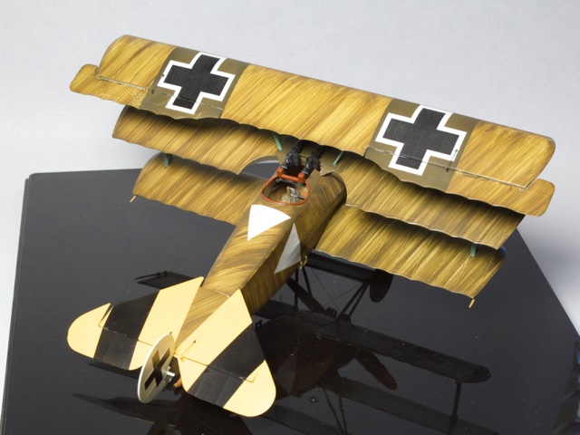 Fokker DR-1 (Revell 1/28)
Markings are for Jasta 19, 1918
