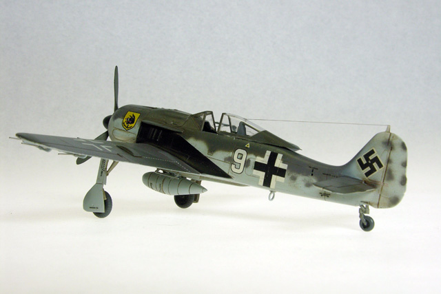 Fw190A8 R-11 Nachtjager (Hasegawa 1/72, OOB w/ resin seat)
