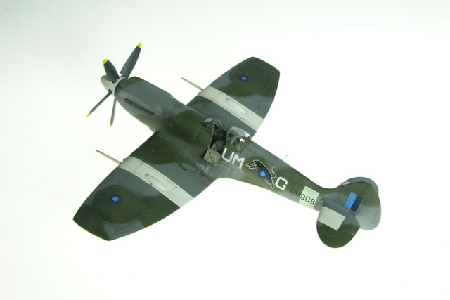 HobbyCraft Griffon Spitfire XIV
