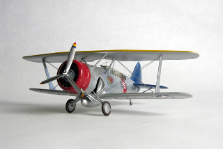 SBC-4 Helldiver (Heller 1/72)
Used brass "wire" for the rigging, hence the sag. Can't recommend it. Nice little kit otherwise.
