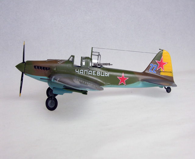 Il-2m3 Sturmovik (1/72 Eduard)
This is the 1/72 scale Eduard "Weekend Special" kit. Since only one set of decals come with the kit, that's what I used. There is no PE either. I substituted some plastic rod for gun barrels and a piece of brass wire for the pitot tube. This is a bargain kit in my opinion but probably more that one can handle in a "weekend."
