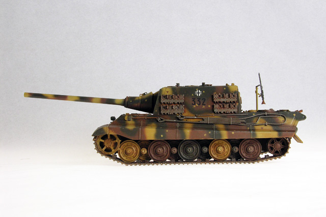 Jagdtiger, Early Version (Tamiya 1/48)
