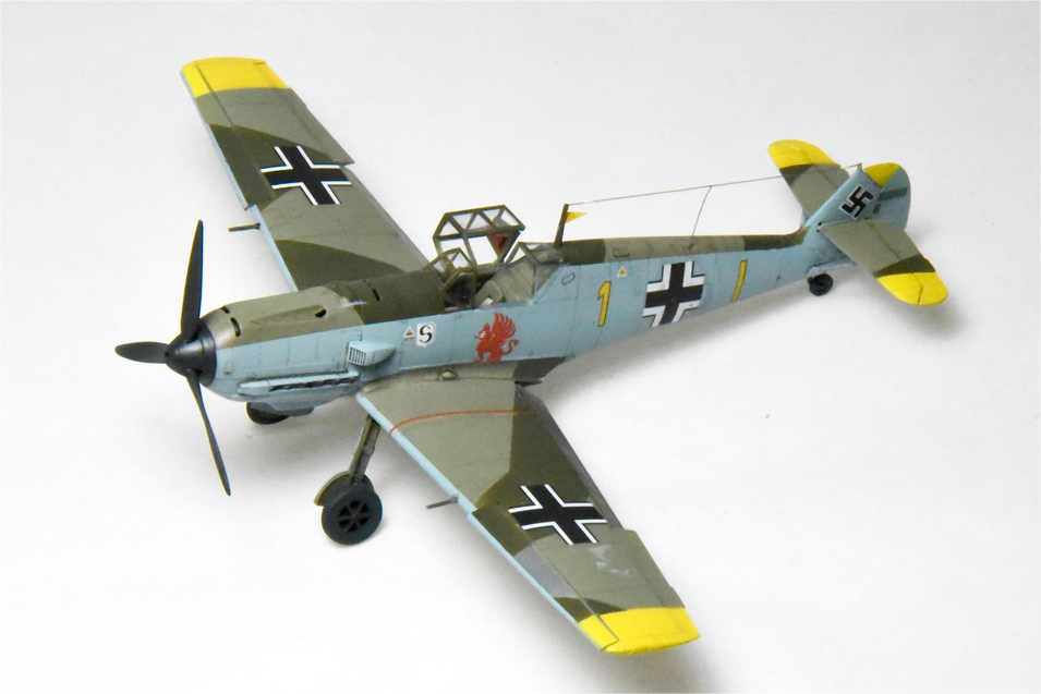 Me 109E-4 (Special Hobby 1/72)
Very good kit, complete with engine et al. Markings are from an aircraft in the Battle of Britain, August, 1940. Pilot was Oblt. Gerhard Schopfel, JG 26, stationed in France.
