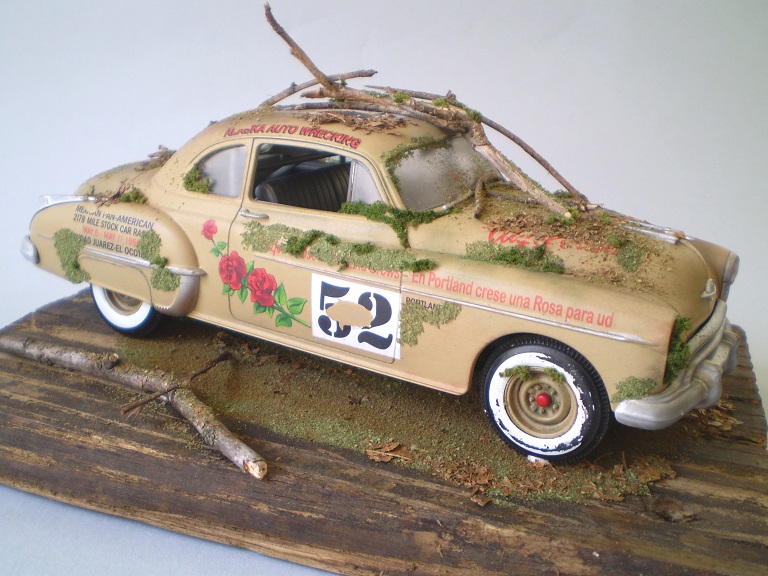 1950 Old's Coupe (Revell 1/24)
The markings are for the winner of the first Pan-American  
road race held May, 1950.
