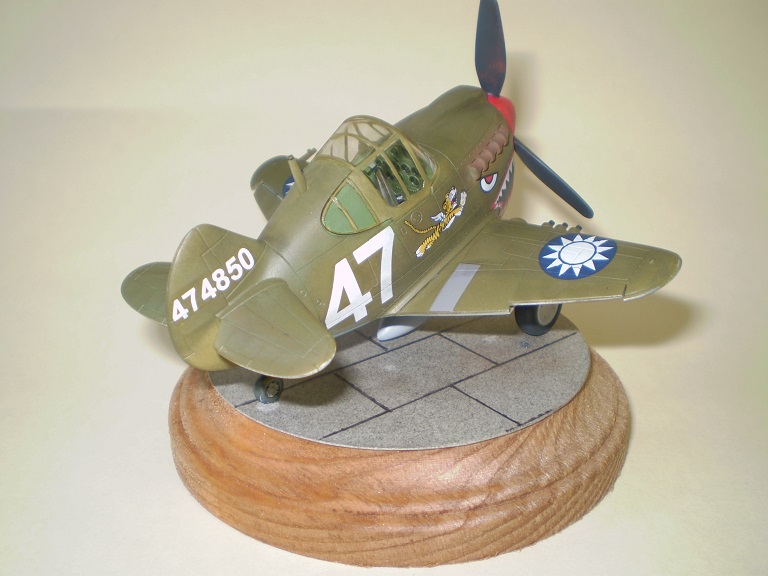 Curtiss P-40 WARHAWK! (Tiger Models)
