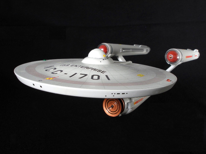 ISS Enterprise (Polar Lights 1/1000)
Star Trek ISS Enterprise. Polar Lights 1/1000 TOS Enterprise box stock built with Absolute Models Instant Grid Decal.
