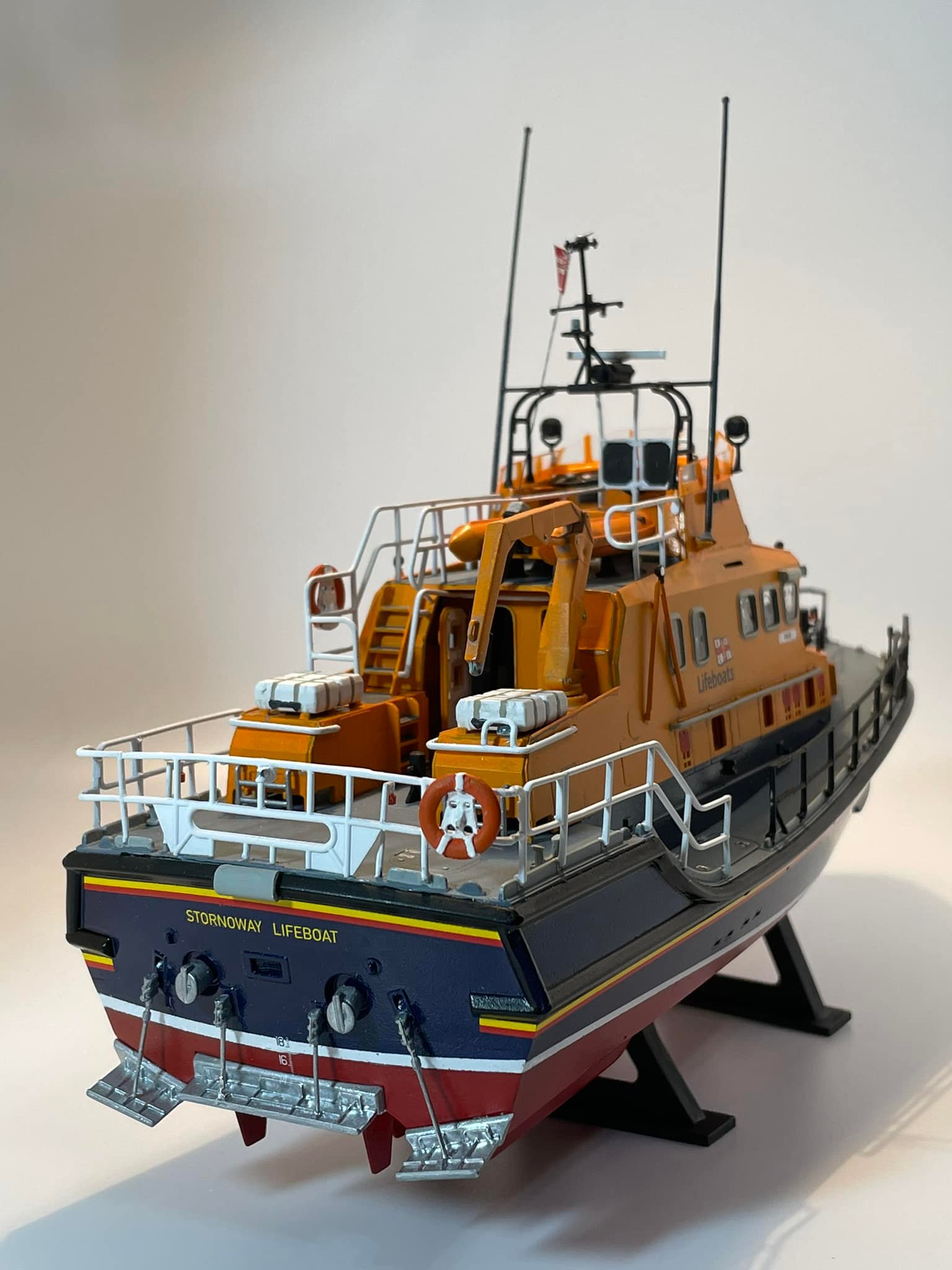 RNLI Severn Class Lifeboat, Stornoway, Scotland (Airfix 1/72)
