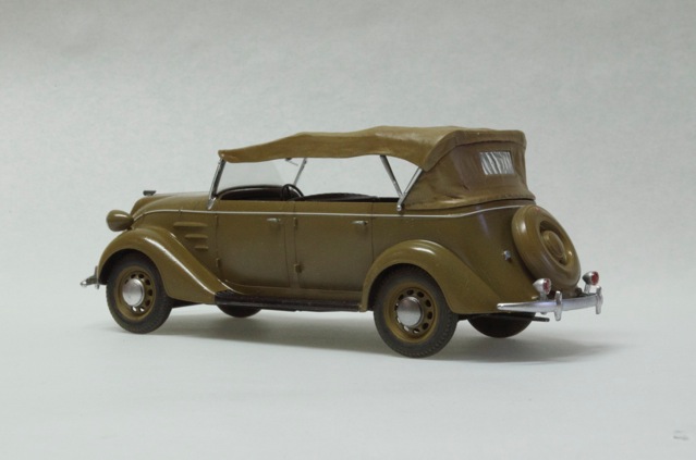 Toyota Phaeton AB, 1929 (Tamiya 1/35)
This is a 1/35 scale model of the first Toyota! Built in 1929, it was the first Japanese built and produced automobile. It was so successful, the Japanese military took almost all the first run of the soft-topped Phaeton AB for its own use. The finish is Tamiya Khaki and various shades of Alclad metallics.
