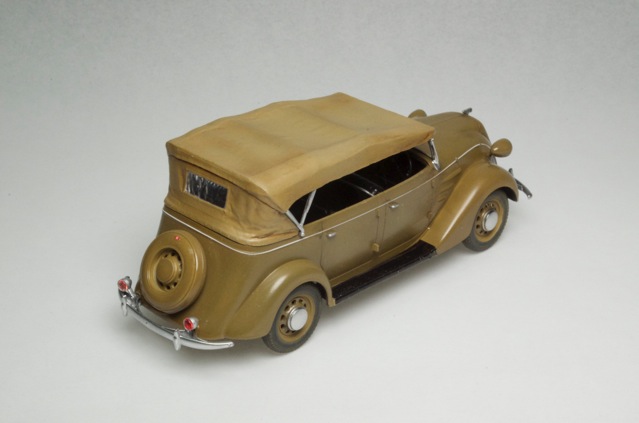 Toyota Phaeton AB, 1929 (Tamiya 1/35)
This is a 1/35 scale model of the first Toyota! Built in 1929, it was the first Japanese built and produced automobile. It was so successful, the Japanese military took almost all the first run of the soft-topped Phaeton AB for its own use. The finish is Tamiya Khaki and various shades of Alclad metallics.
