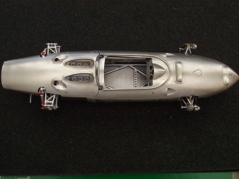 Ferrari 156 Sharknose (1/20 MFH)
World Champion Phil Hill’s 1961 Ferrari 156 Sharknose in 1/20 from MFH kit with scratched parts and details.
