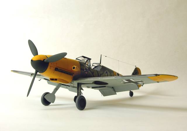 Me 109G-6 (Hasegawa 1/32)
First place in  the "inline engine" split at the 2006 IPMS Nationals.
