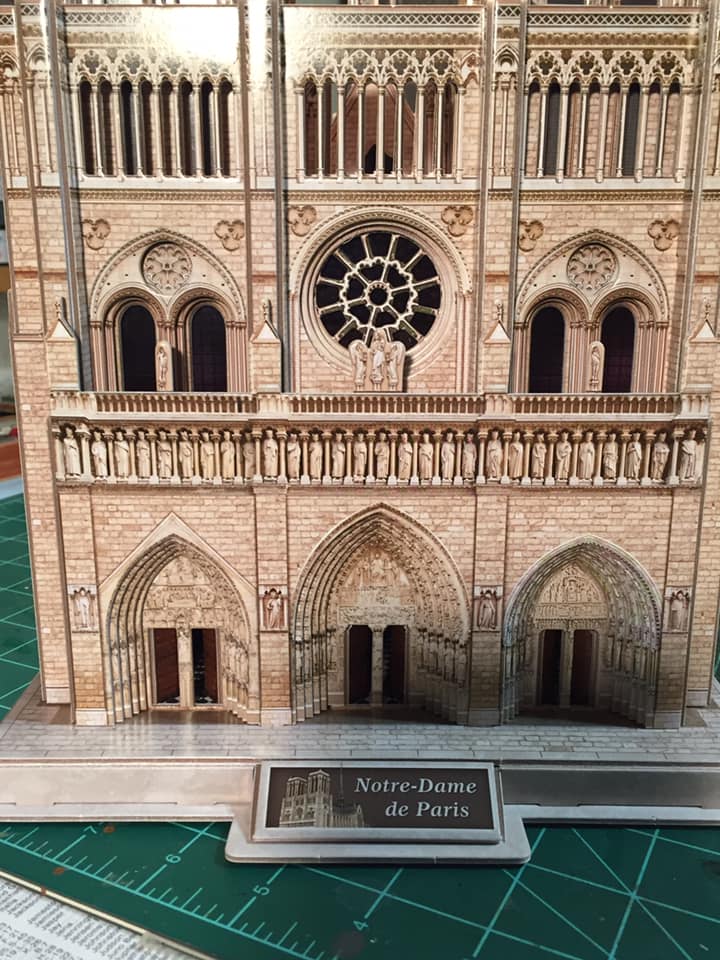 Notre Dame de Paris (CubicFun ~1/250)
