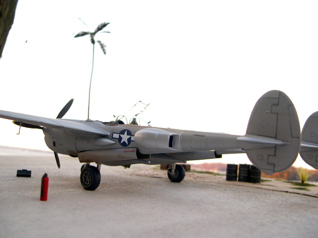 Academy P-38J
