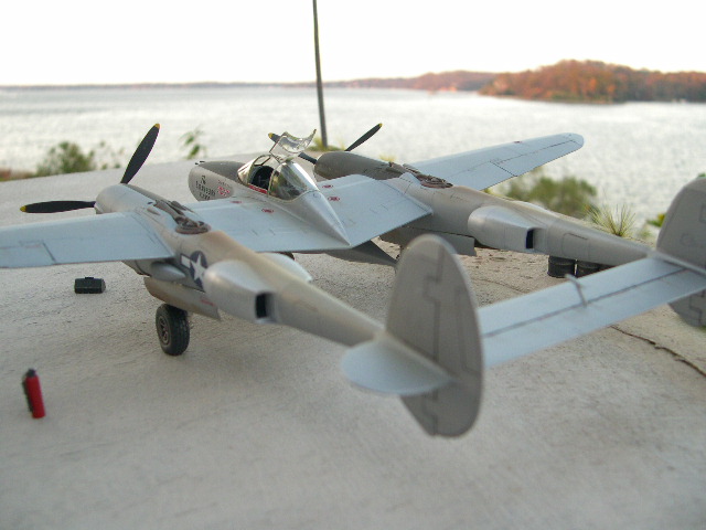 Academy P-38J
