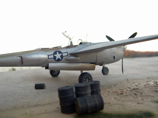 Academy P-38J
