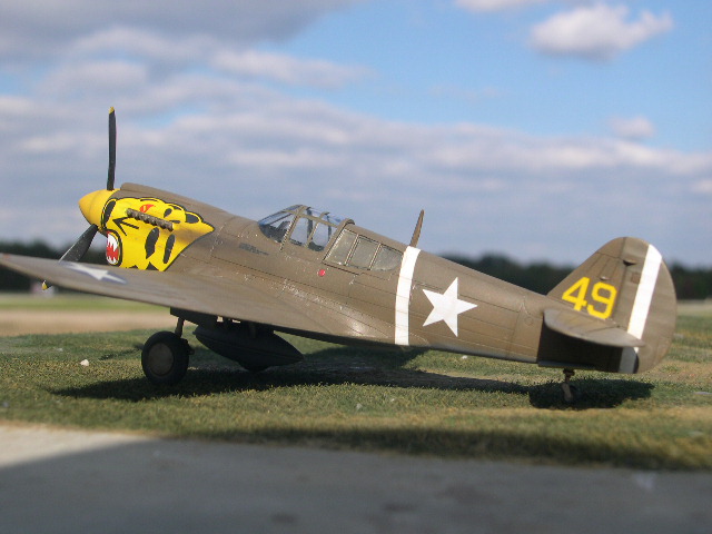 Academy P-40E 1-72
