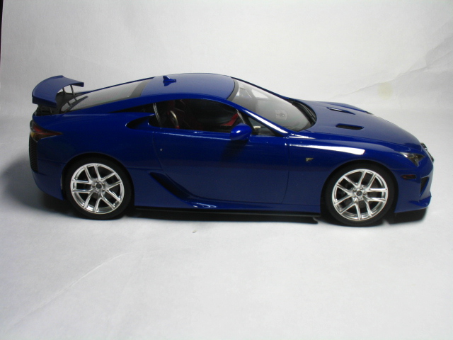 Lexus LFA (Tamiya 1/24)
