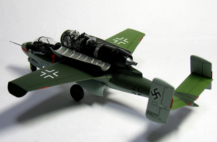 Heinkel He162 A-2 "Salamander" (1/48 Tamiya)
