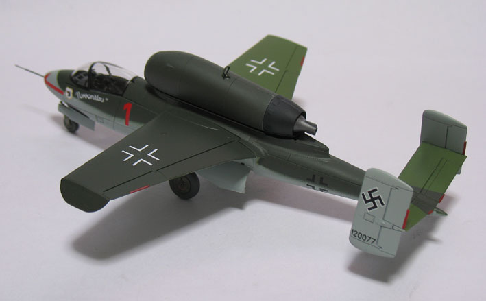 Heinkel He162 A-2 "Salamander" (1/48 Tamiya)
