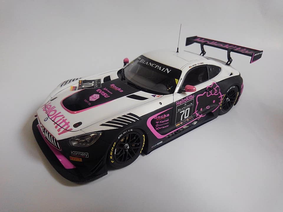 Mercedes AMG GT3 "Hello Kitty" (Tamiya 1/24 w/ Slotfabrik decals)
