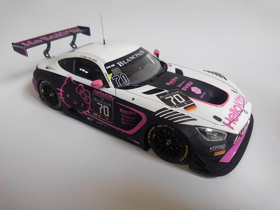 Mercedes AMG GT3 "Hello Kitty" (Tamiya 1/24 w/ Slotfabrik decals)
