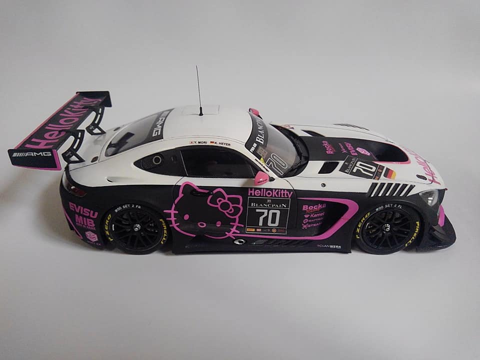 Mercedes AMG GT3 "Hello Kitty" (Tamiya 1/24 w/ Slotfabrik decals)
