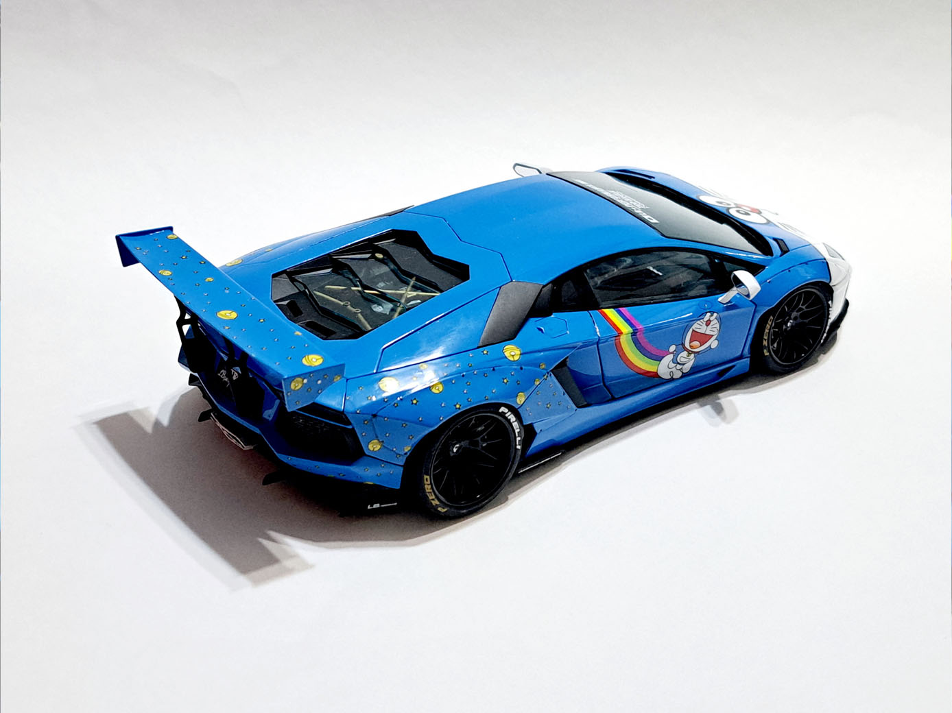 Lamborghini Aventador LB Works “Doraemon“ (Aoshima 1/24 with SK Decal)
