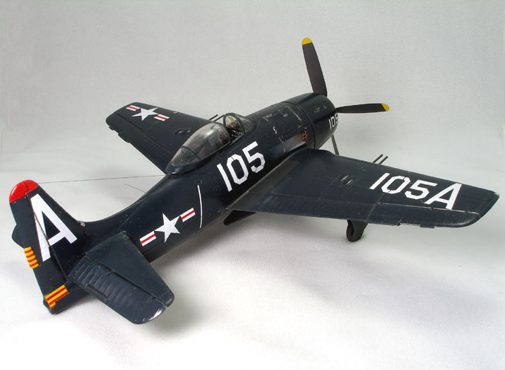 Grumman F8F-2 Bearcat (Testors 1/48)
