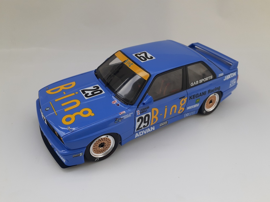 BMW M3 (E30) "B-ing" JTC 1990 (NuNu 1/24)
