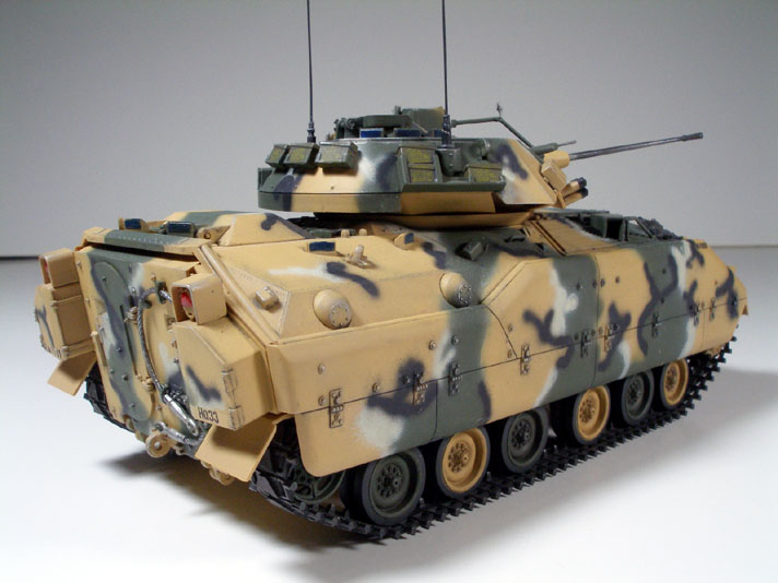 Tamiya 1/35 M3 Bradley
