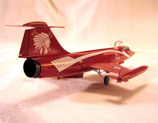 CF-104 (Monogram 1/48)
