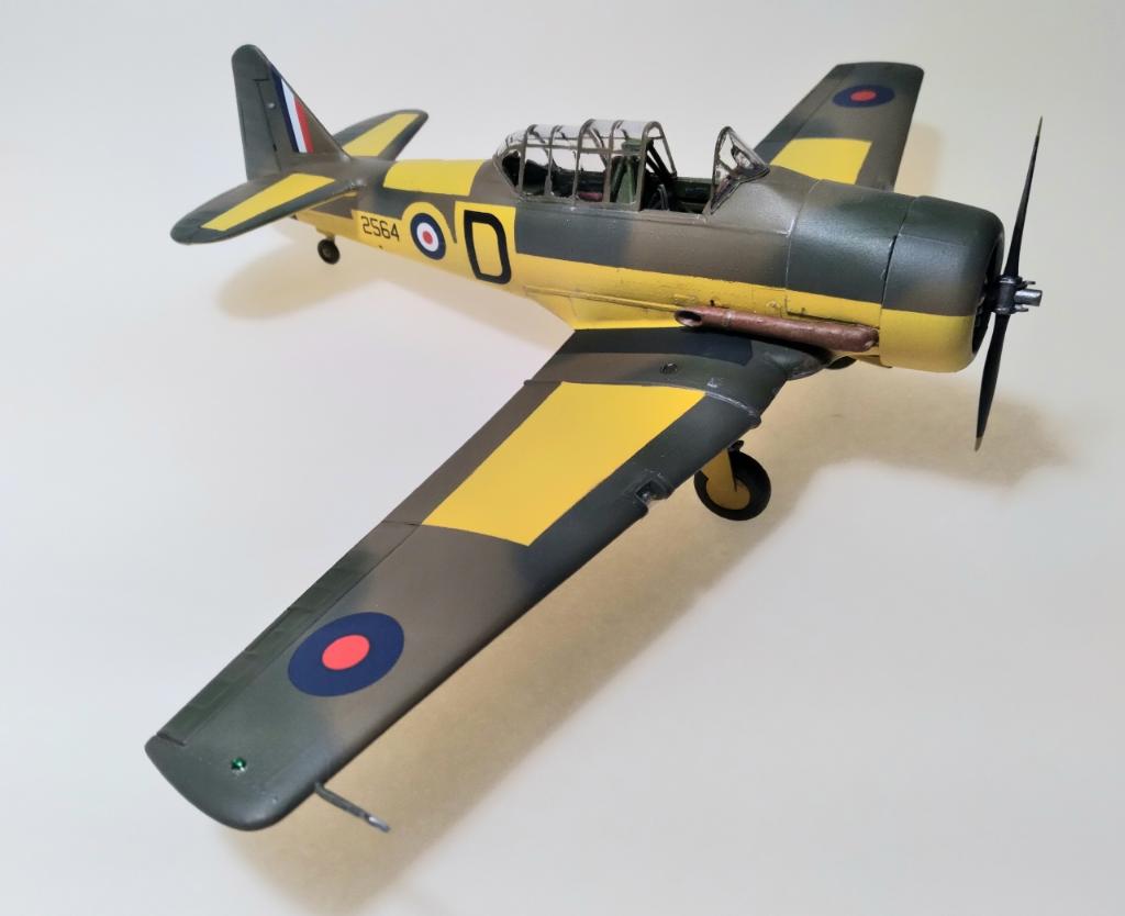 Harvard Mk. II, No. 4 Flying Training School, Saskatoon 1941 (Monogram 1/48)
