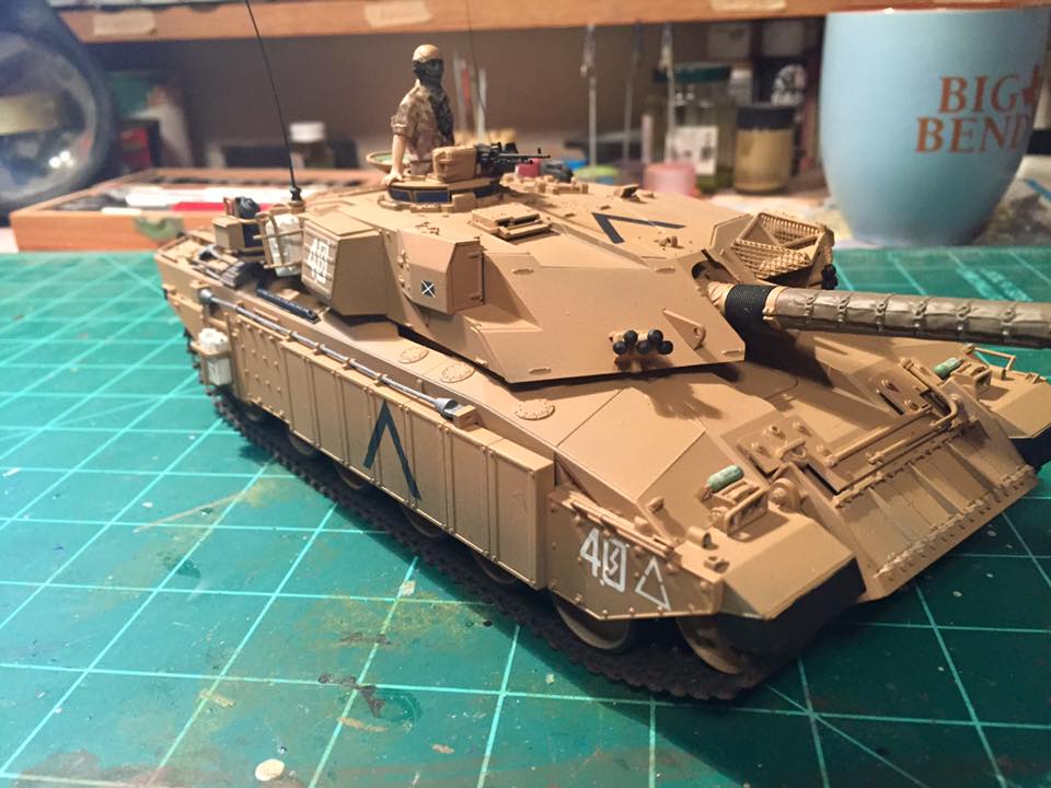 Challenger 1 Mk.3 (Tamiya 1/35)
This is the desert version from Operations Granby/Desert Sabre in 1991. Royal Scots Dragoon Guards.
