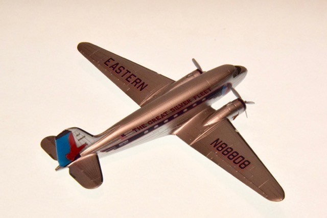 DC-3, Eastern Airlines (Minicraft 1/144)
