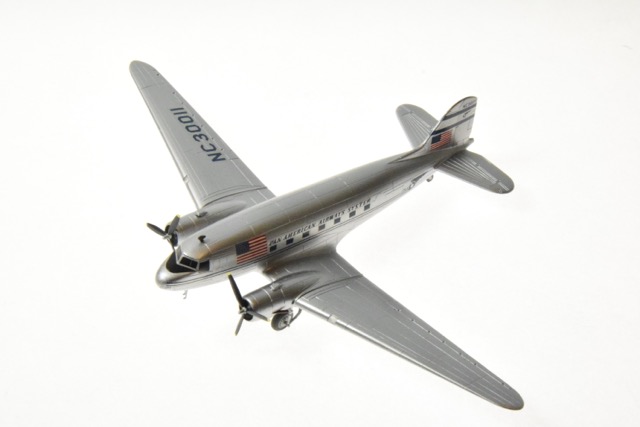 DC-3, Pan American (Minicraft 1/144)
