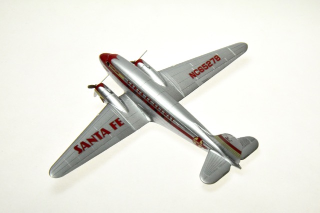 DC-3, Santa Fe Airlines (Minicraft 1/144)
