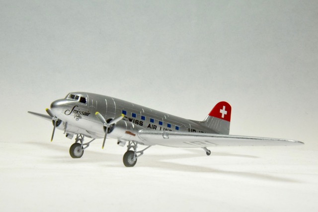 DC-3, Swiss Airlines (Minicraft 1/144)
