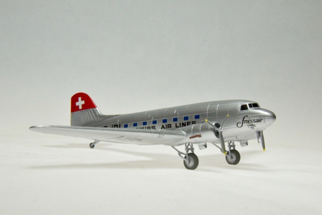 DC-3, Swiss Airlines (Minicraft 1/144)
