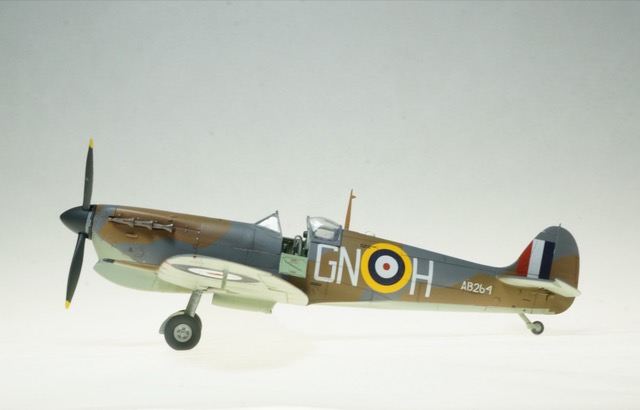 Spitfire Vb. 249 Squadron, Malta 1942. (Airfix 1/48) 
