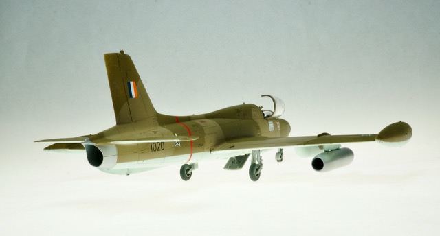 Aermacchi MB-326K Impala II. South African Air Force no. 4 Sqdn. (Esci 1/48)
