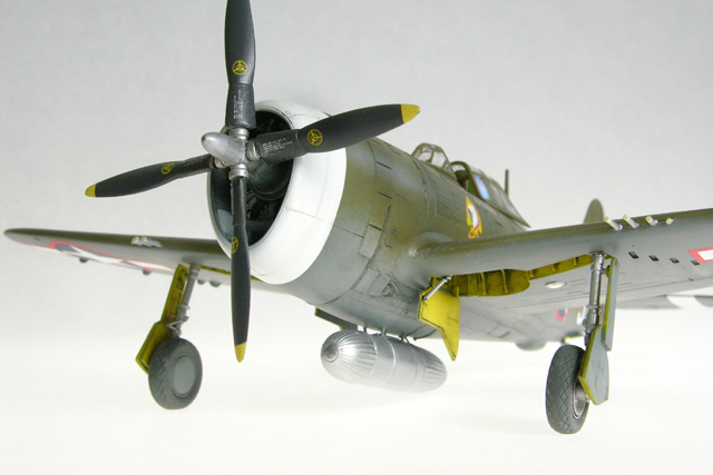 P-47D Razorback (Monogram 1/48)
D-5 piloted by Lt. Quince Brown, 84th FS, 78th FG, 8th AF, 1943.
