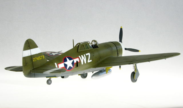 P-47D Razorback (Monogram 1/48)
D-5 piloted by Lt. Quince Brown, 84th FS, 78th FG, 8th AF, 1943.
